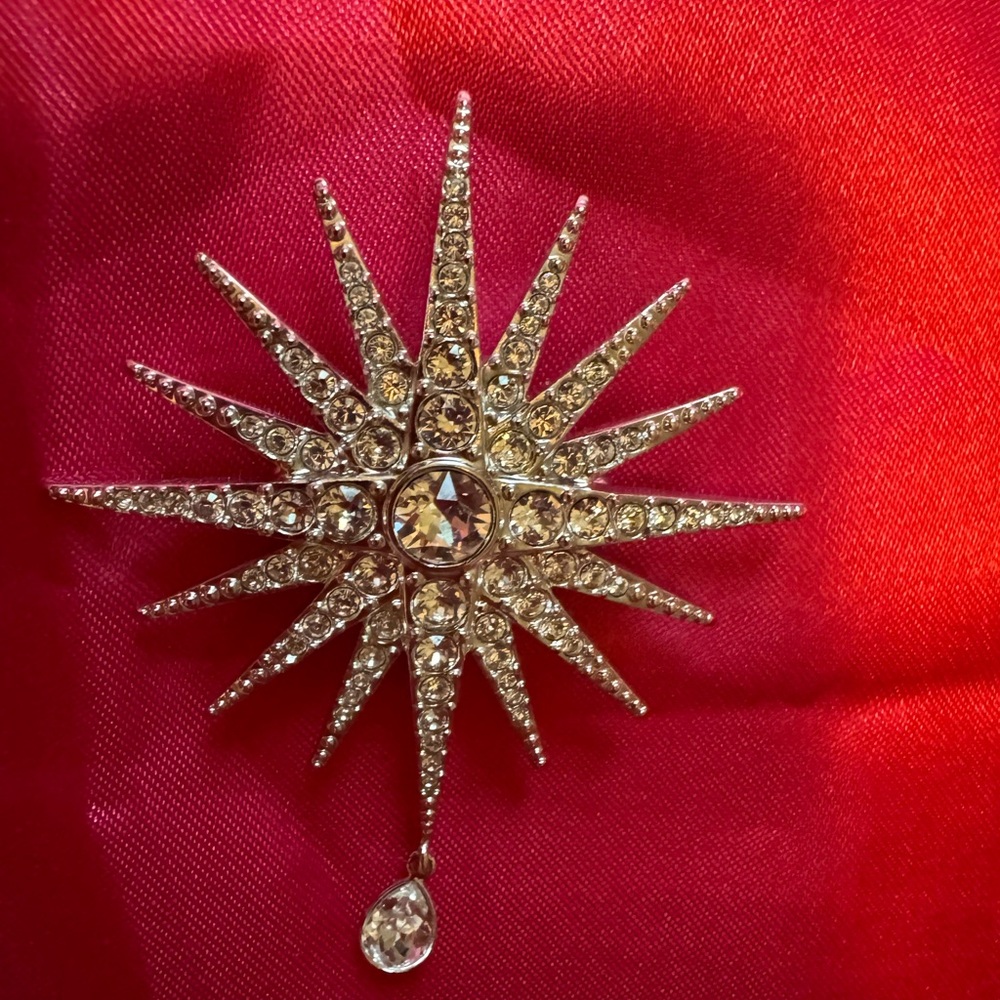 Swarovski Starburst Pin - Picture 8 of 9